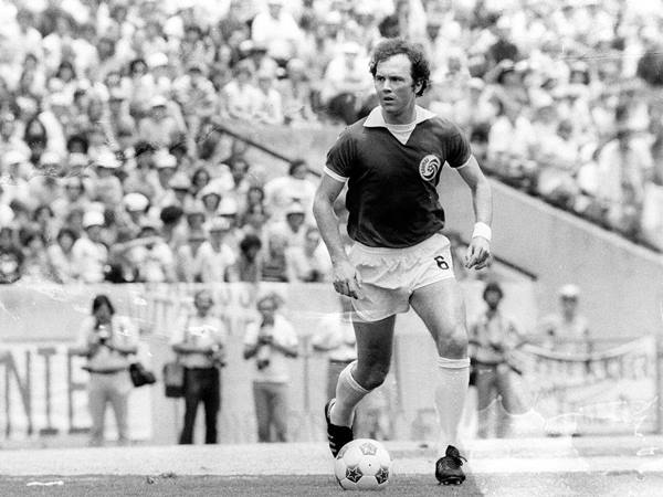 Franz Beckenbauer - Huyền thoại của bóng đá Đức