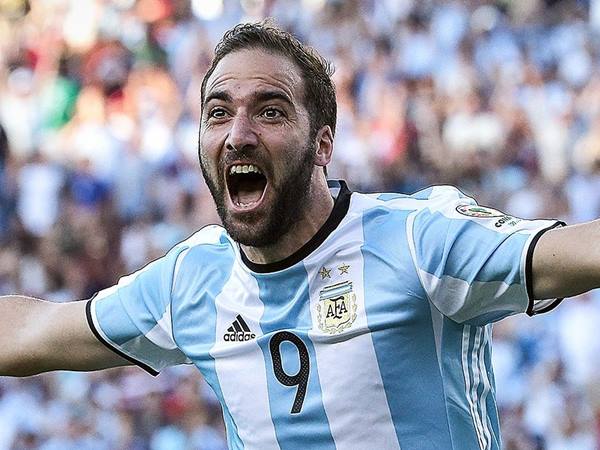 Gonzalo Higuain: Sát thủ lạnh lùng của bóng đá Argentina