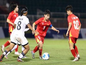 Bóng đá Nữ VN: Siêu phẩm từ 35m của Hồng Minh