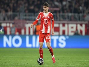 Tin Bayern Munich: Vinh danh 2 kỷ lục gia xuất sắc